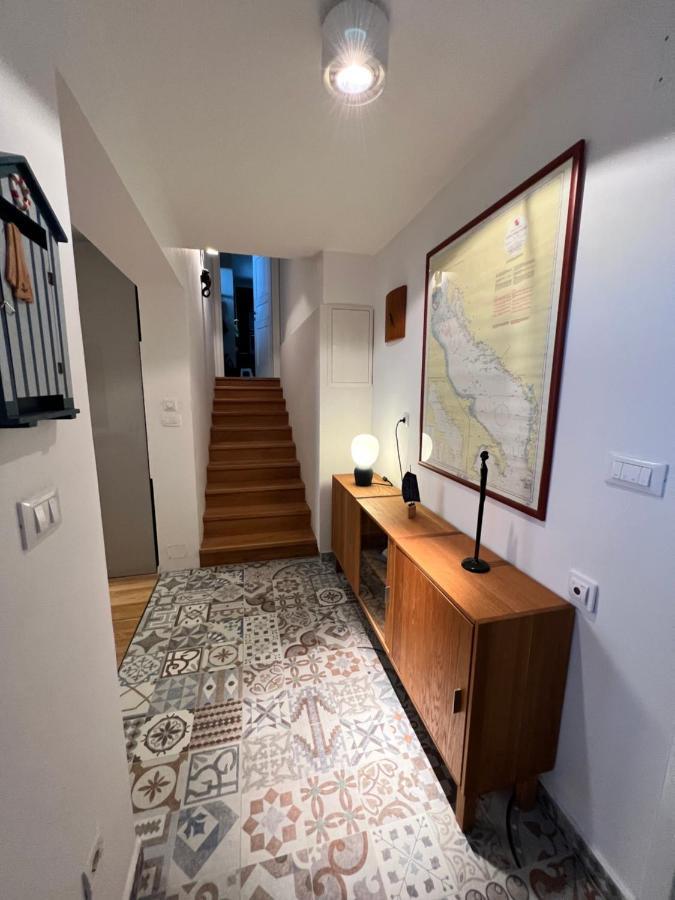 Dreamtime - One Badroom And 1 Livingroom Apartment Veprinac Exteriör bild